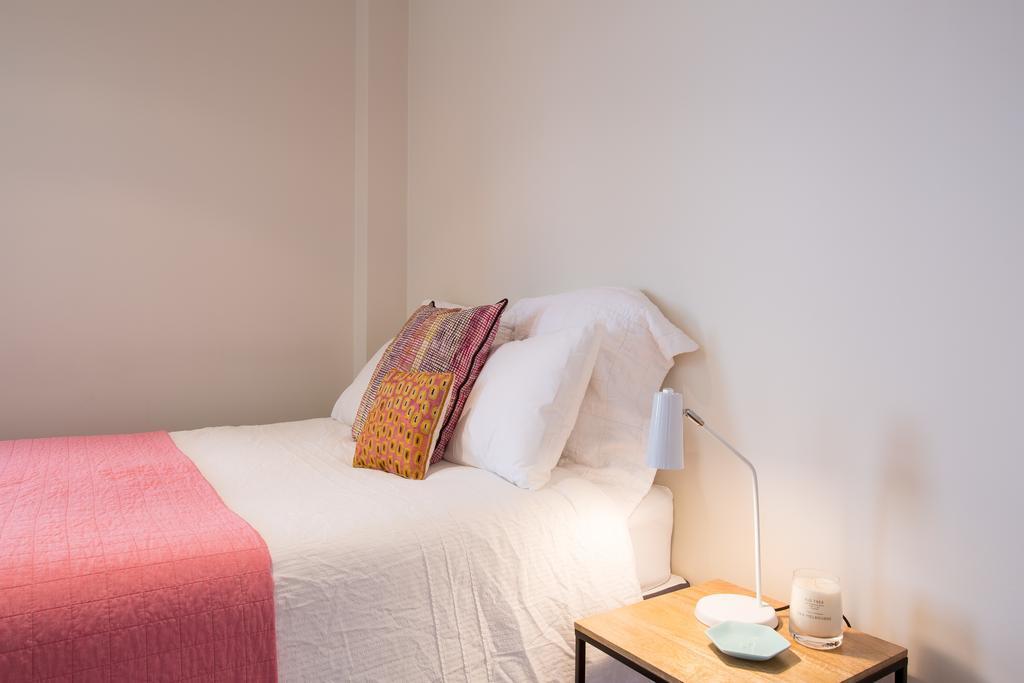 1 Exhibition Apartment Hotel Melbourne Phòng bức ảnh